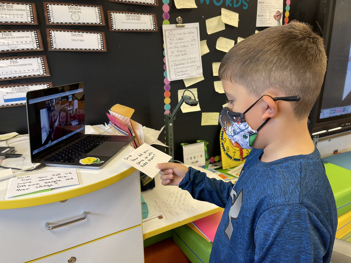allaidlaw's tweet photo. We were so excited to meet the author of Traders in Time! Janie Lynn Panagopoulos brought Michigan history to life for us! #ikefraser #fraserfamily #Michiganrocks #MISDaskprogram https://t.co/AYi3WF7RXC