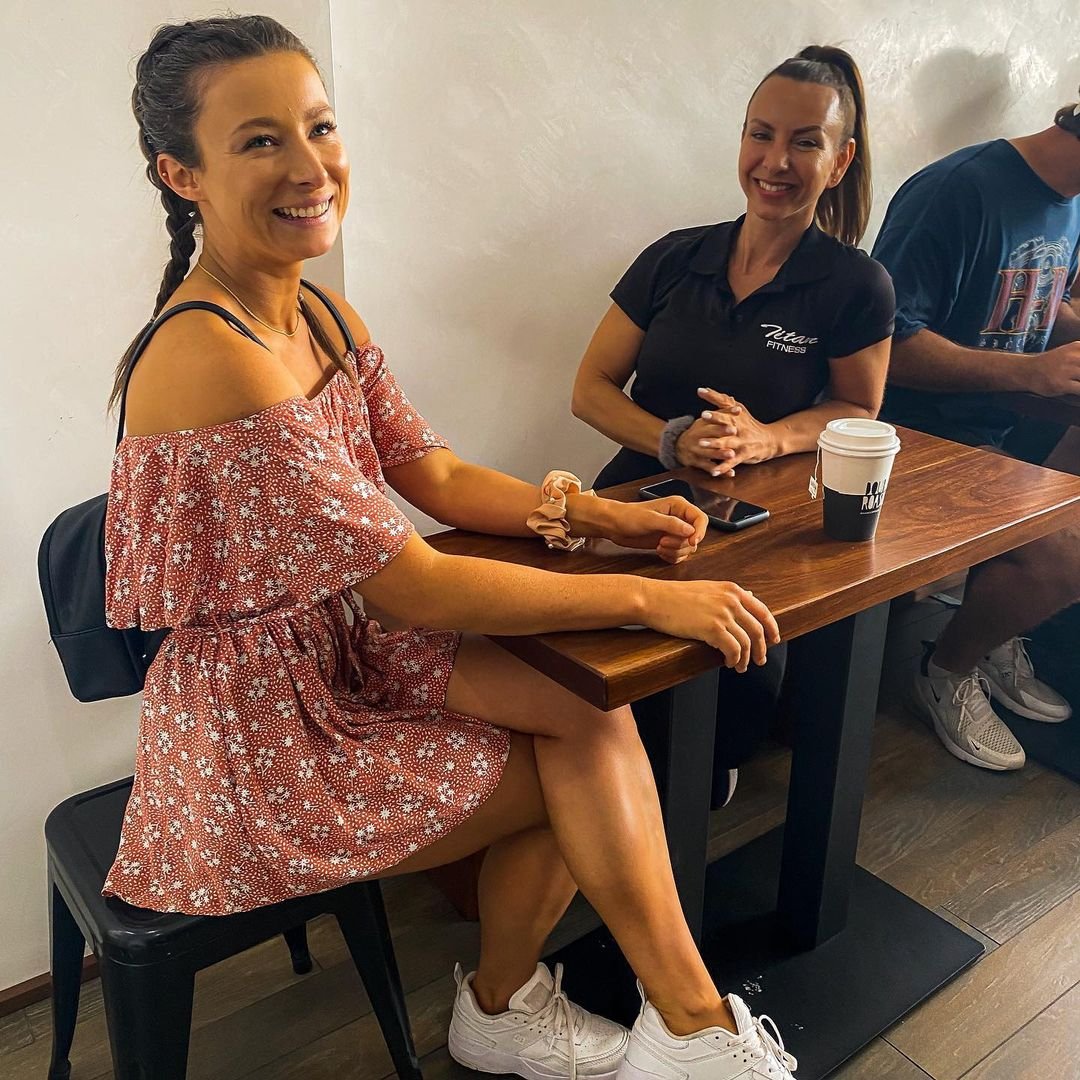 Coffee or Bone Broth? ☕️🤔🍲 Both! 😎⁣
⁣
#organic #coogee #bonebroth #coffeelife #coffeedaily #protein #broth ⁣⁣#cafe