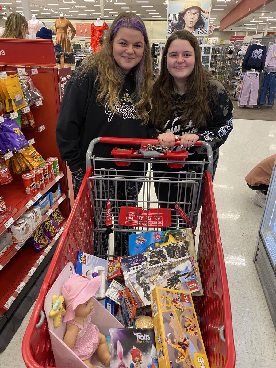 dtadublin's tweet photo. ⁦@dtadublin⁩ students shopped til they dropped to purchase toys for the ⁦@wt_dublinohio⁩ Firefighters 4 Kids Toy Drive! ⁦@DCSEmerald⁩ #seeuslearn ⁦@Target⁩ #DCSGivesBack ⁦@EducatorsRising⁩ #targethaul #futureteachers https://t.co/EbBd8TQ30a