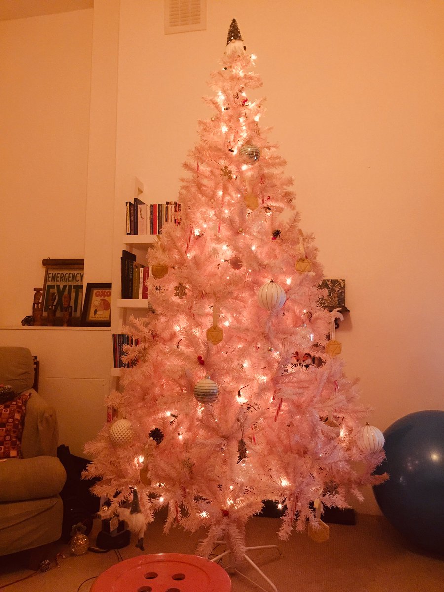 JenBakst's tweet photo. Ho ho (pastel pink) ho https://t.co/26mSbG3uAS