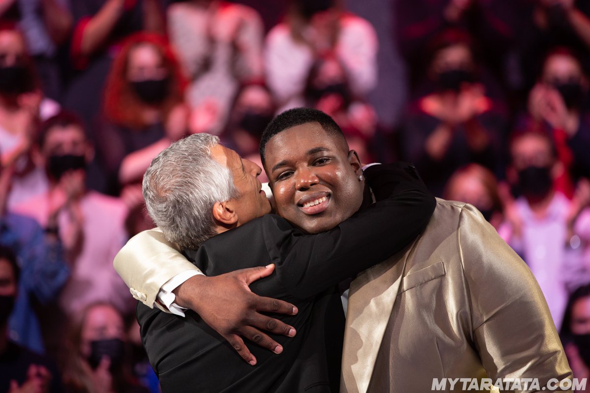 Merci <a href="/___gabriels/">Gabriels</a> pour ce moment de musique et votre première télé en France !
À (re)voir ici
=> bit.ly/Taratata10dece…
#Taratata <a href="/nagui/">Nagui</a>