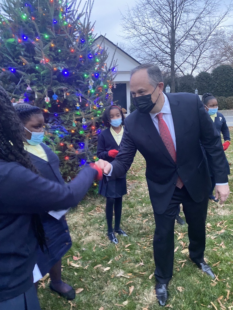 DCPSChancellor's tweet photo. It was a privilege to introduce some of our bright stars from @dcpublicschools to @VP Harris today. I am grateful to her and @SecondGentleman for welcoming our students for a joyful holiday celebration. https://t.co/gCQFFcPSNy