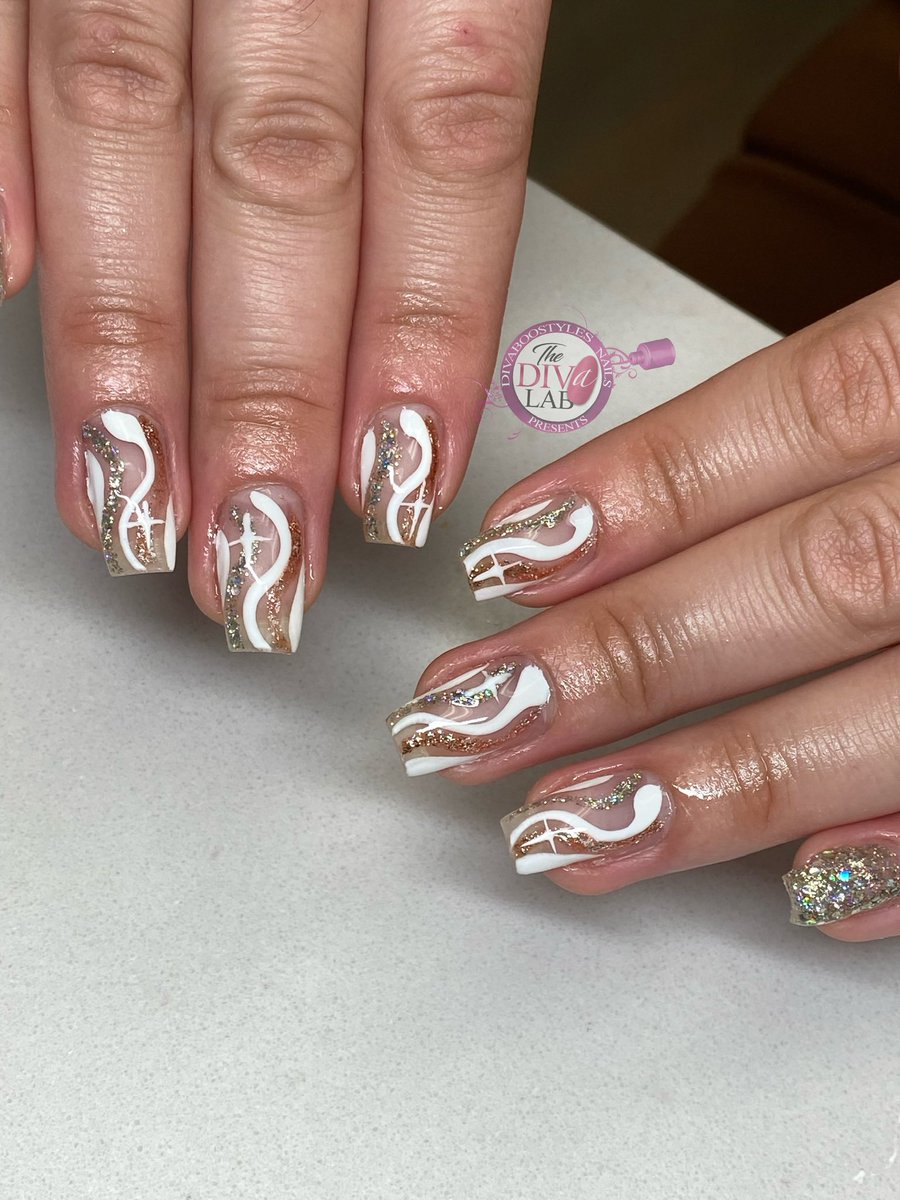 TheDivaLabNY's tweet photo. Some #artwork these past weeks… #nailart #blackownedbusiness #haitian https://t.co/JbJp0Zyk1r