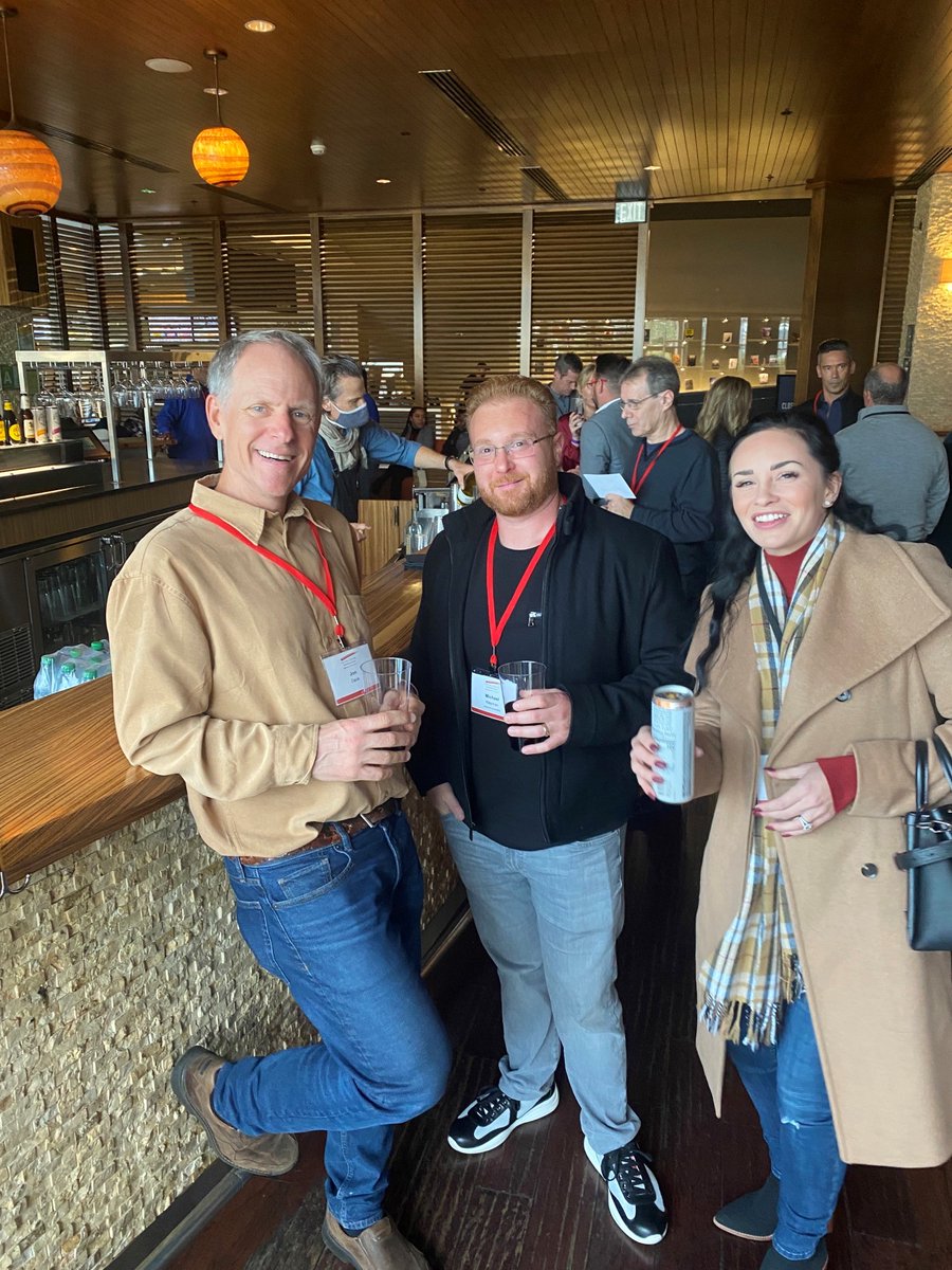 JoseBra88123724's tweet photo. Great times with great partners at the #Intelisys Holiday Party event in Los Angeles, CA. Thank you for your continued support of our #SpectrumPartnerProgram we would not be here without you all!
#IntelisysIsGettingItDone
#IntelisysPartnersAreAwesome
#MichaelLuck https://t.co/XsBj44uoXZ