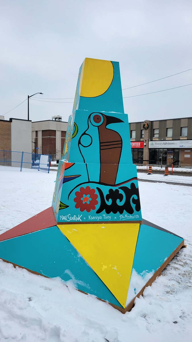 MathieuFleury's tweet photo. The power of Art.
New artwork at Regional site on #MTLrd by artists Mark Seabrook, Kseniya Tsoi and Tito Medina.
This piece is a beautiful collaboration that represents diversity in our City. https://t.co/tSqlMbINP3