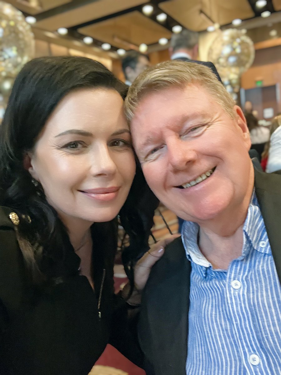 VanessaStoykov's tweet photo. So happy to see legendary finance industry publisher/Journo #gregbright honoured at #hedgefundsrock. My first editor and an industry legend. https://t.co/z3h1TLMZd0