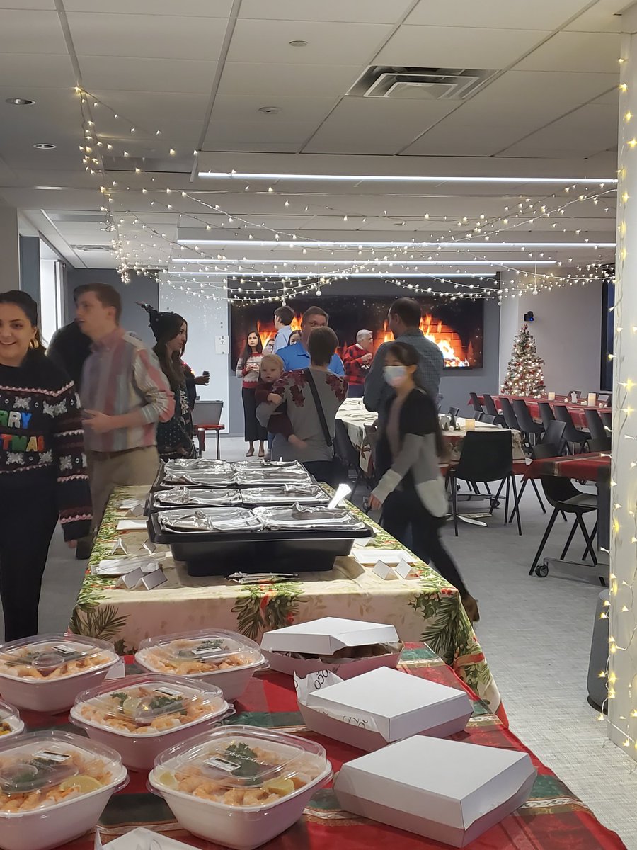 StretchBre's tweet photo. Who says you can't party in the office. 2021 Walter P Moore Dallas happening now. @WalterPMooreEng https://t.co/4lg2Y1VCMP https://t.co/wBHt15pEvk