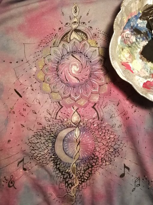 I been doing lots of art :) I hope you're doing great! ❤️ https://t.co/eDkqiJ4qOd