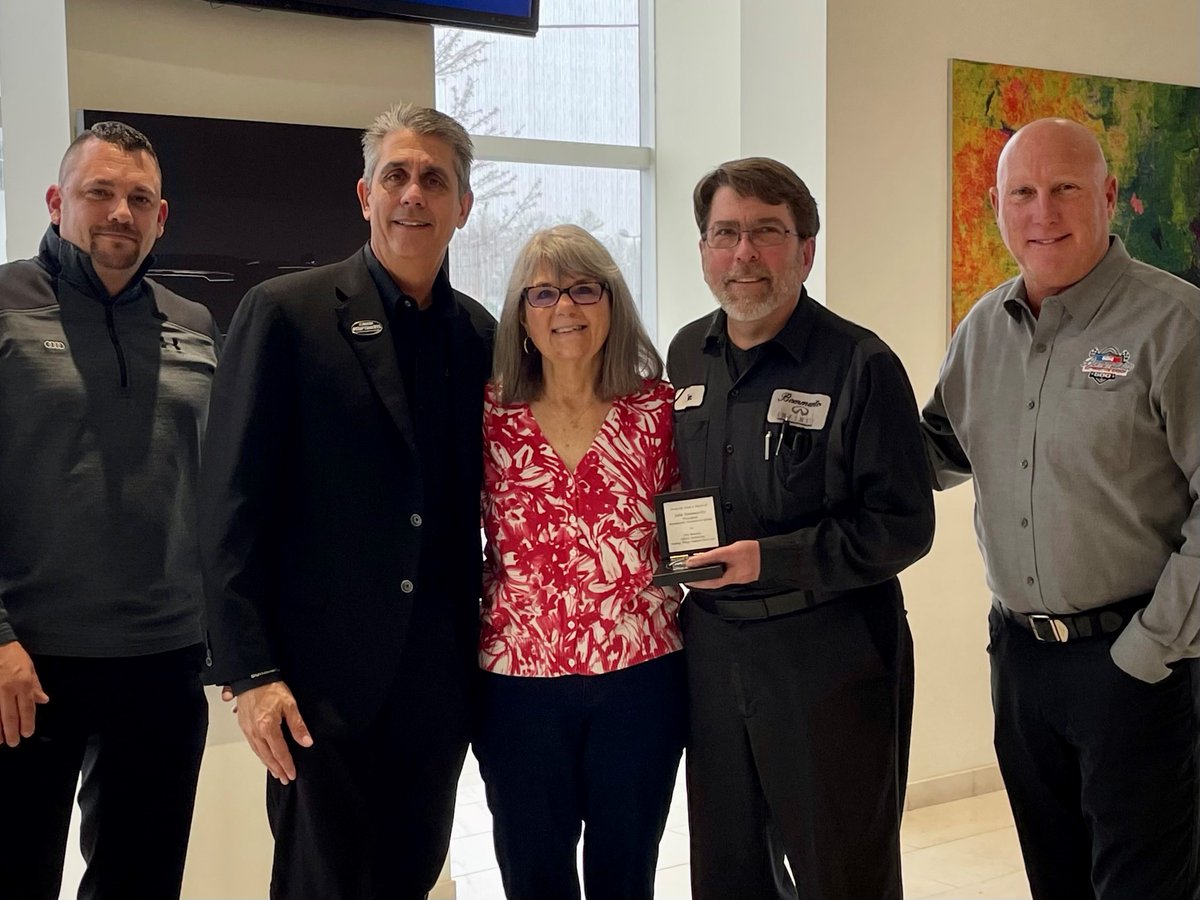 cwallis347's tweet photo. Today I would like to acknowledge the hard work of Tom Brumley as he retires after 14 great years with @BommaritoAuto! Pictured here with Tom and his wife Louise is our President @JohnBommarito, our Service Director Mike Simms, and yours truly! Thanks for your dedication Tom! https://t.co/JR2u59vyjp