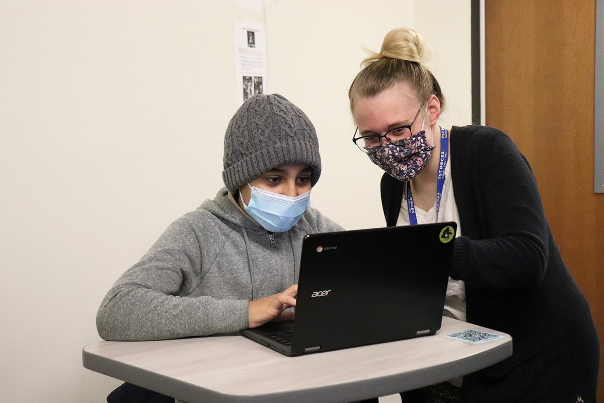 TSTboces's tweet image. Instructional Specialist, Tech &amp;amp; Digital Fluency @FWoodardTST worked with Dewitt Middle School students at @IthacaNYSchools to put together a 3D printer and build their own designs with Tinkercad software 🖥🖨 Visit tstboces.org/RSS for more info on offerings @Rsststboces