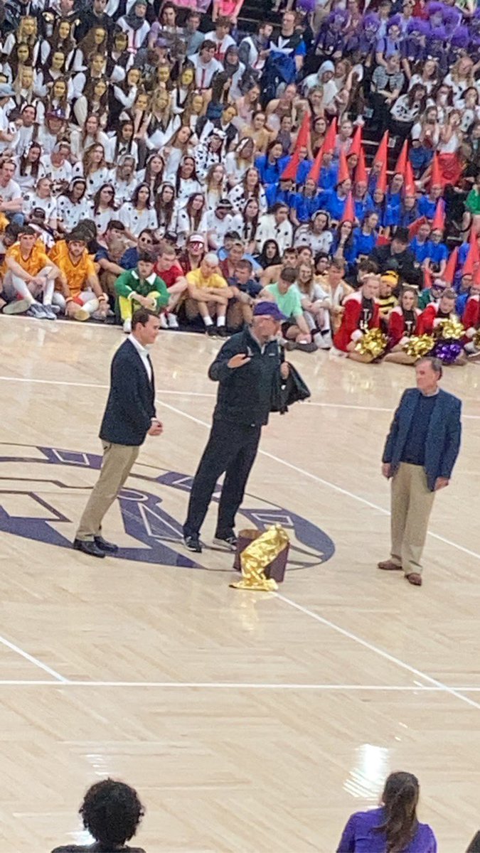 harkj's tweet photo. The #silverfoxofindiana in the house! @GovHolcomb #TUSilentNight https://t.co/ccY6CWDJ7M
