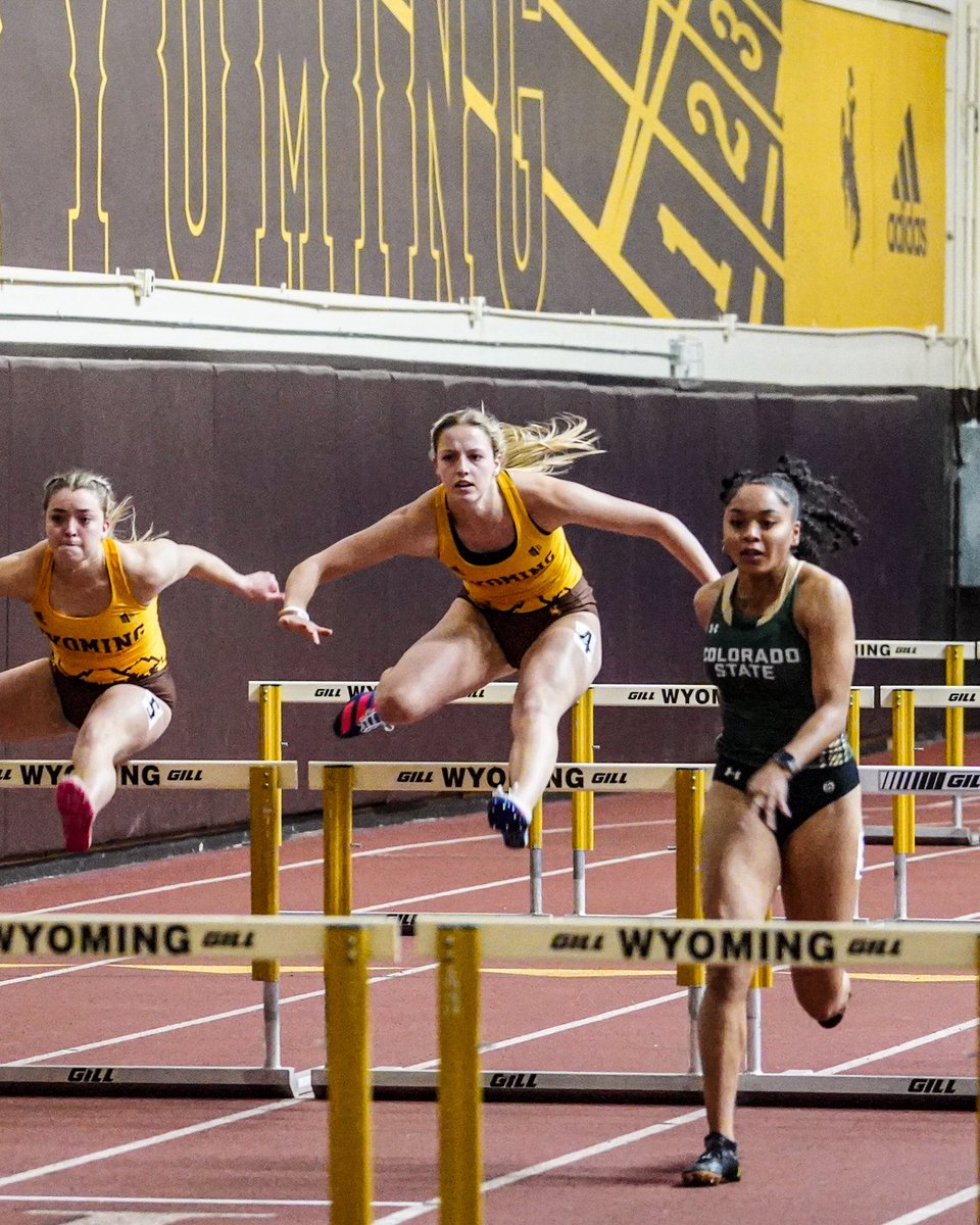 Gabby Drube clocks a time of 8.65 to finish second in the women’s 55M hurdles! 

Results | bit.ly/31SUokD
