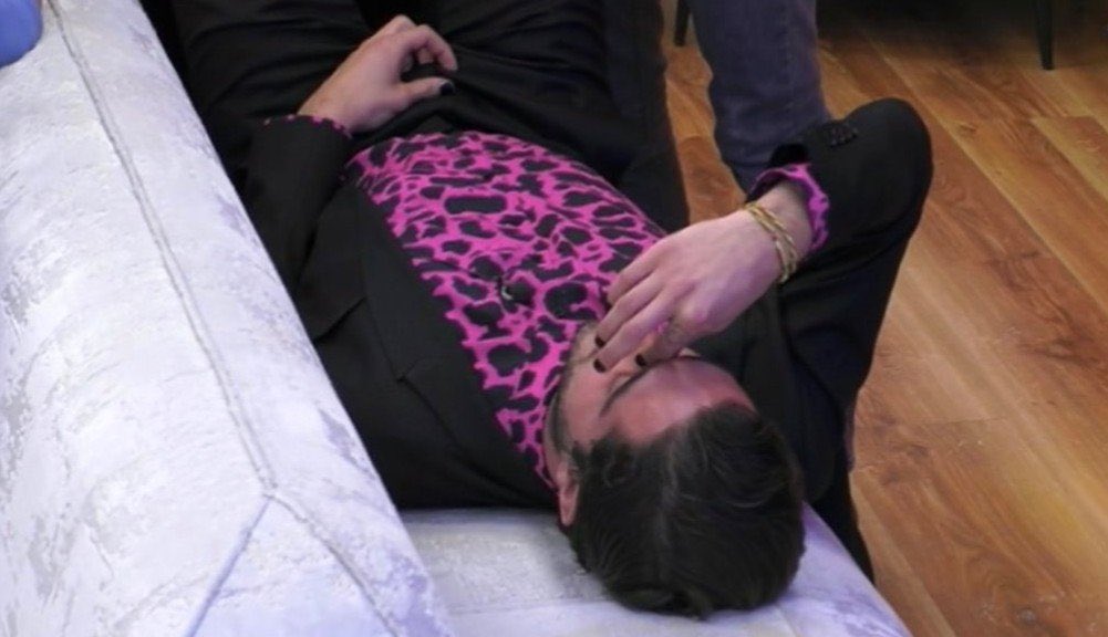 _angelamarras's tweet photo. qui per dire che io c’ero.
 #GFVIP https://t.co/X6cYoWqIFW