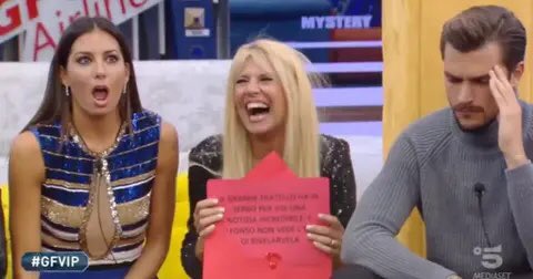 _angelamarras's tweet photo. qui per dire che io c’ero.
 #GFVIP https://t.co/X6cYoWqIFW