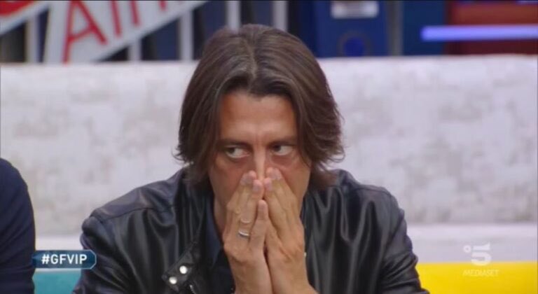 _angelamarras's tweet photo. qui per dire che io c’ero.
 #GFVIP https://t.co/X6cYoWqIFW