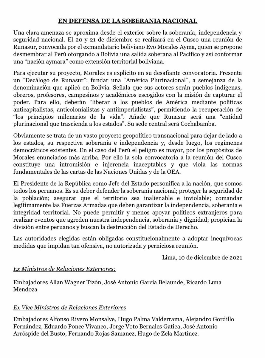 alvarezrodrich's tweet photo. Documento firmado hoy por 3 excancilleres y 8 exvicemin de RREE, alerta del plan de Evo Morales para desmembrar al Perú otorgando a Bolivia salida soberana al Pacífico, una clara amenaza a la soberanía, independencia y seguridad nacional. ¿El presidente @PedroCastilloTe lo avala? https://t.co/zNRnYA7vVt