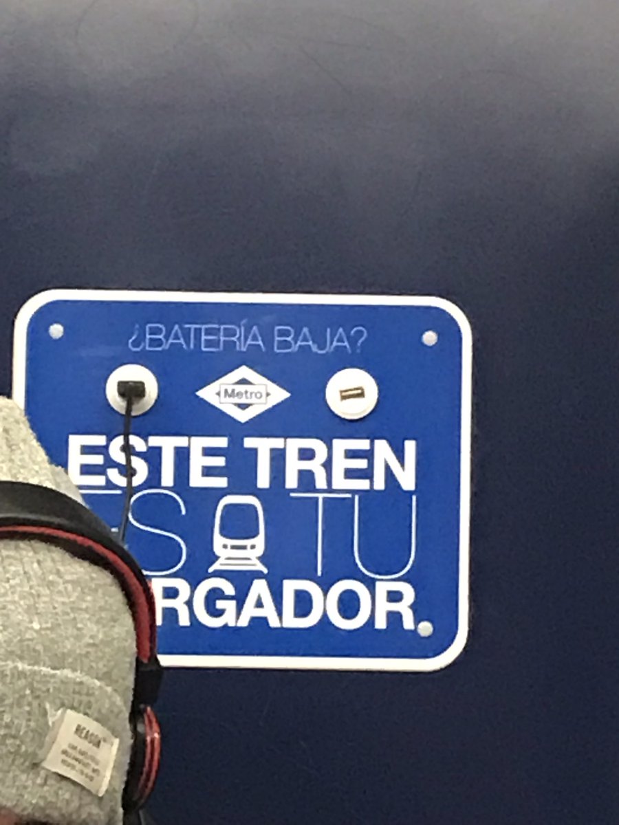 Hace mucho que no monto en metro!
Qué necesario a estas horas