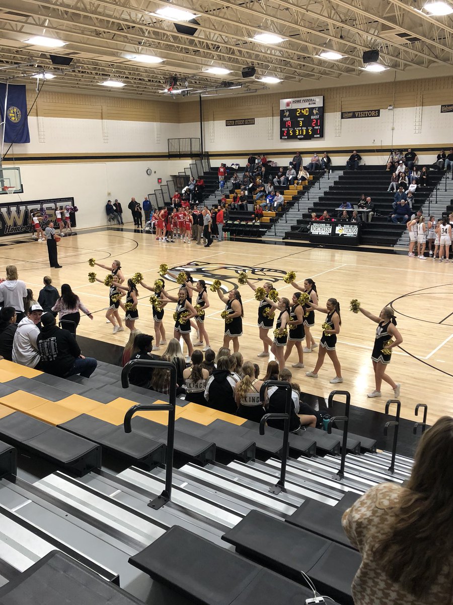 <a href="/GINWcheersquad/">Northwest Viking Cheerleaders</a> cheering on the crowd! <a href="/VikingsNW/">NWVikings</a>