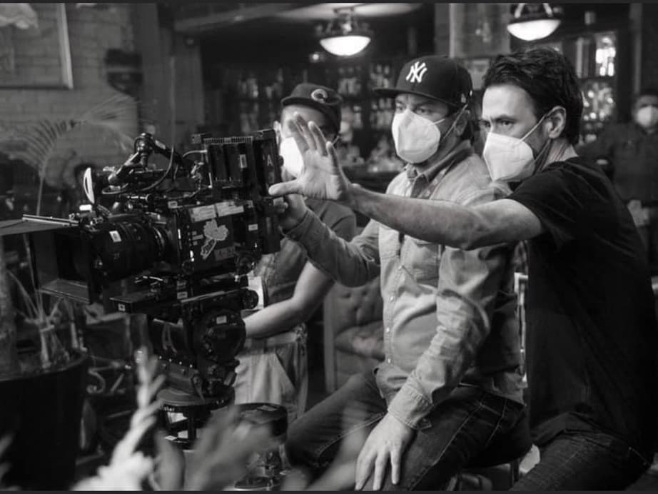 Y hoy quiero decir: gracias a todos por este viaje maravilloso! 
Gracias <a href="/Traziende_Films/">Traziende Films</a> <a href="/DavidChocarro/">David Chocarro</a> <a href="/cassandra_gsn/">cassandra s-n</a> <a href="/emiliowarrior/">Emilio Guerrero</a> 
A todo el equipo que hizo esto posible y a mi cómplice de 22 años, hermano y amigo siempre <a href="/lzimbron/">Leo Z</a>

m.facebook.com/story.php?stor…