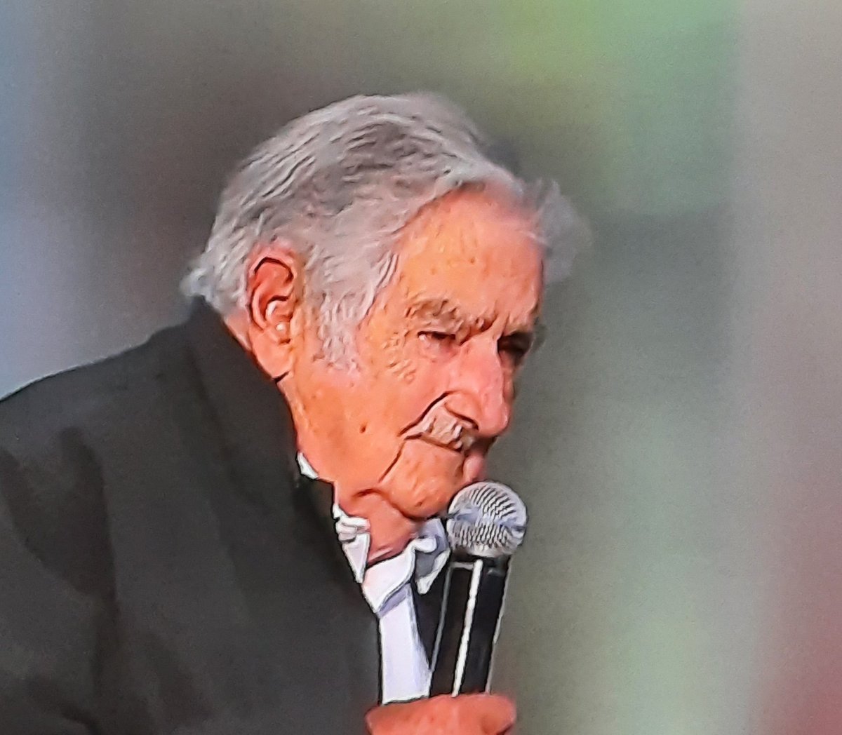 ninez_frente's tweet photo. "Cuiden la democracia,cuiden lo que tienen"
#PepeMujica🇺🇾
  
#DemocraciayDDHH 
38 años ininterrumpidos de #democracia en 🇦🇷
#DemocraciaParaSiempre https://t.co/DjbTg48Bdk