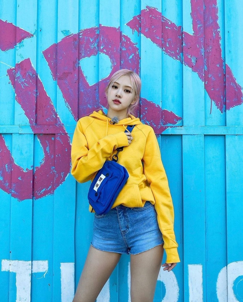 iseonties's tweet photo. I vote for #MAMAVOTE #rosé 
 Chaeng đang #11 cố gắng retweet nào mng https://t.co/ALTyoAs9J8