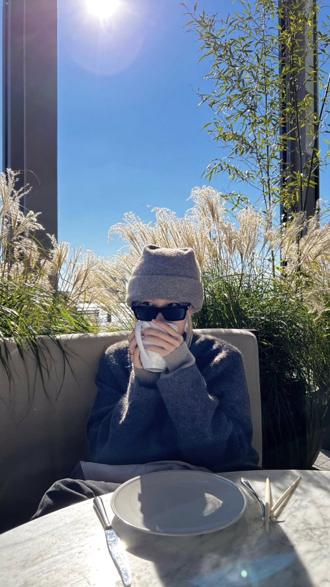 OUR CHOICE IS ROSÉ
I vote #MAMAVOTE  for #rosé