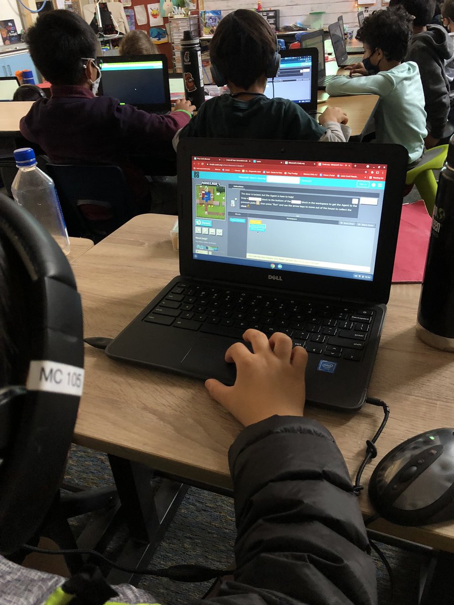 greentree_iusd's tweet photo. This week Greentree Eagles participated in Hour of Code. Students had so much fun learning new codes and inventing on their chrome books! #hourofcode https://t.co/YzwZ3lYoG6