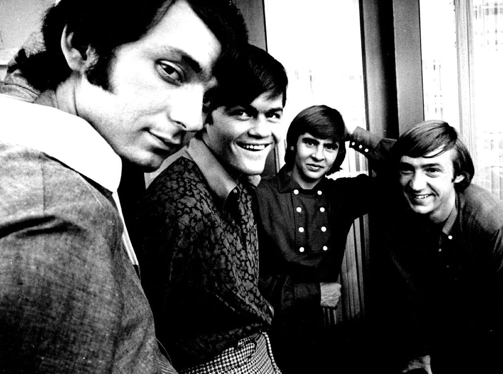 eccentric_muse's tweet photo. #themonkees were my everything growing up. My first favorite band, my first concert, my first crushes. My heart is broken tonight. #RIPMichaelNesmith #ripPeterTork #ripDavyJones. https://t.co/ms90caczHn