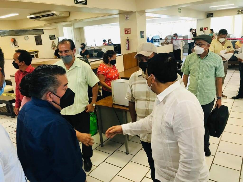 Recorrí las instalaciones de los juzgados del Distrito Judicial de Tabares, en Caleta. Escuché peticiones y necesidades de las y los trabajadores y me comprometí a mejorar sus condiciones laborales, lo que conllevará a brindar una mejor atención a los justiciables.