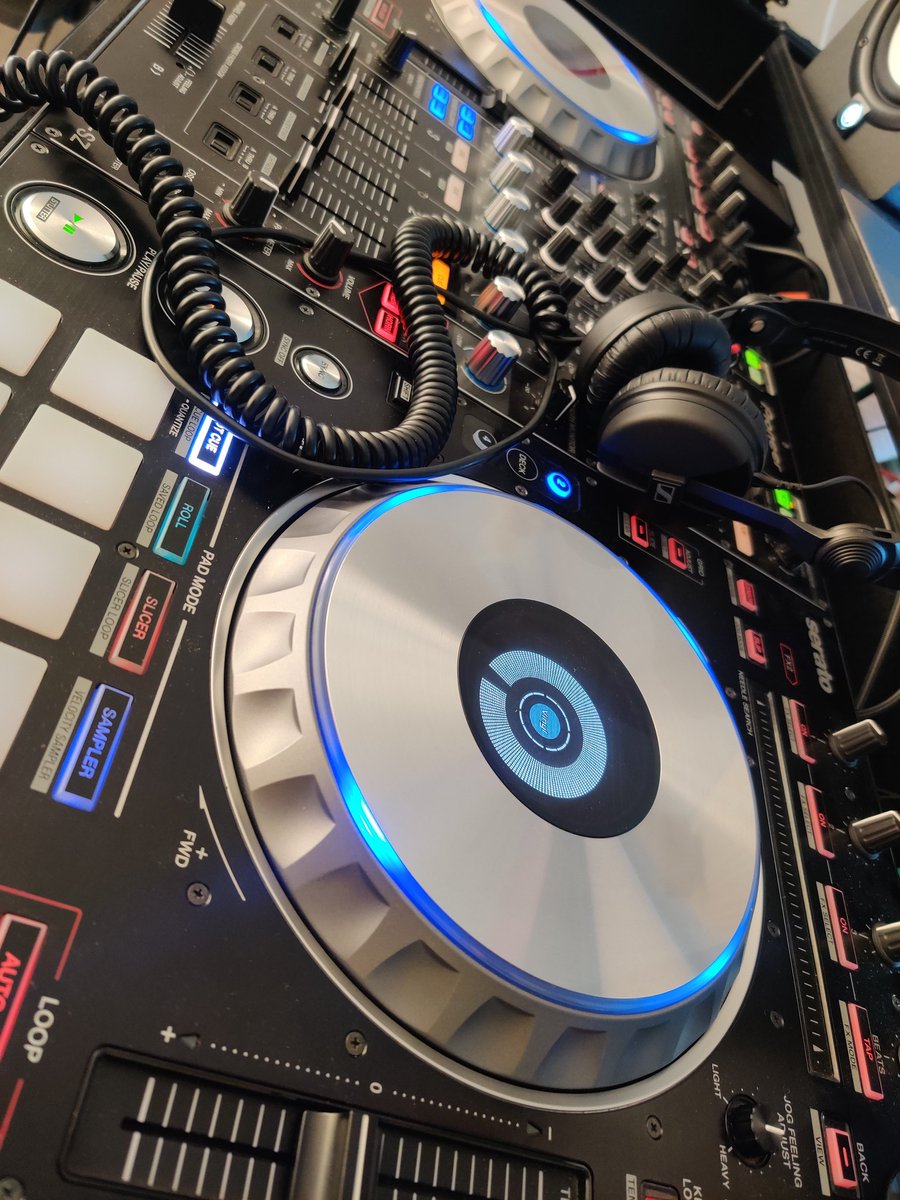 MobileDjCircuit's tweet photo. Live Stream tonight. Make sure to like, subscribe and turn on notifications.
https://t.co/j7jZCe5NzB
https://t.co/jkYd580YsH
For bookings visit us at
https://t.co/faSXwyDnwV
#rekordboxdj #mobiledjlife #dj #techhouse #pioneerdj #djset #mobiledj #stream #djsetlive #djset🎧 https://t.co/O4XhA8vpGW