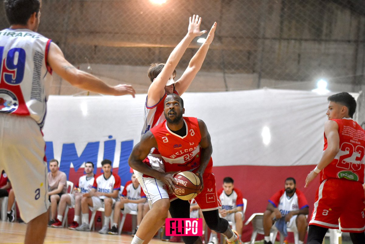 fliposports's tweet photo. #DTA I 👉🏻 Resultado del primer tiempo entre @CDAlbatros1941  33 - 39 @cawelcomeuy 🏀👇🏻.

@5x5_basket @basketuniversal

𝑺𝒐𝒎𝒐𝒔 𝒊𝒎𝒂𝒈𝒆𝒏, 𝒔𝒐𝒎𝒐𝒔 𝒅𝒆𝒑𝒐𝒓𝒕𝒆. 📸 https://t.co/LXMOoxvrj2