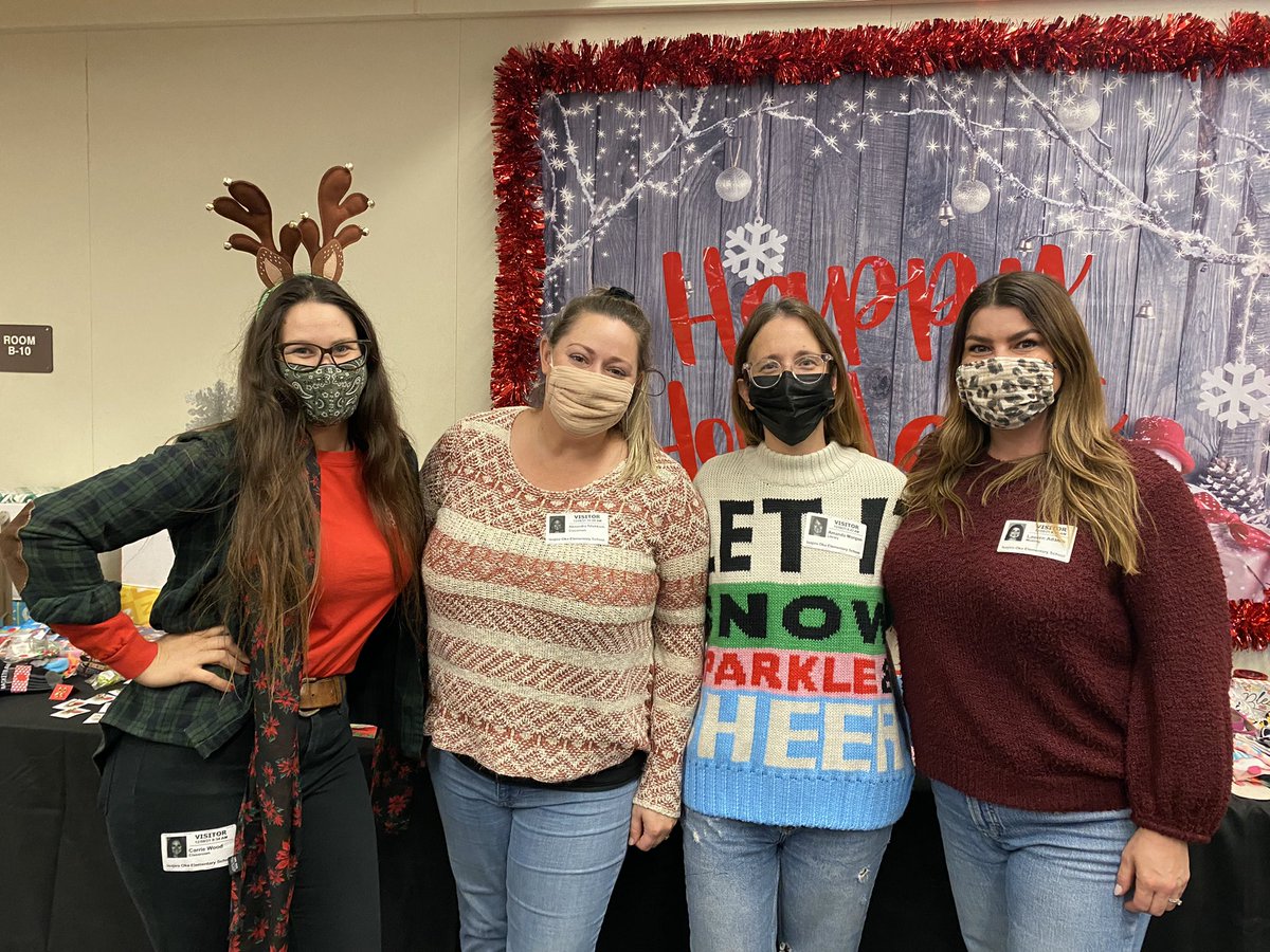 OkaWolfpack's tweet photo. Our Holiday Gift Shop was a huge success. The kids were beyond excited to shop for their family and friends. A huge THANK YOU goes out to our amazing parent volunteers for putting this together. #okawolfpack ♥️🎁 https://t.co/sLyRaonJlR
