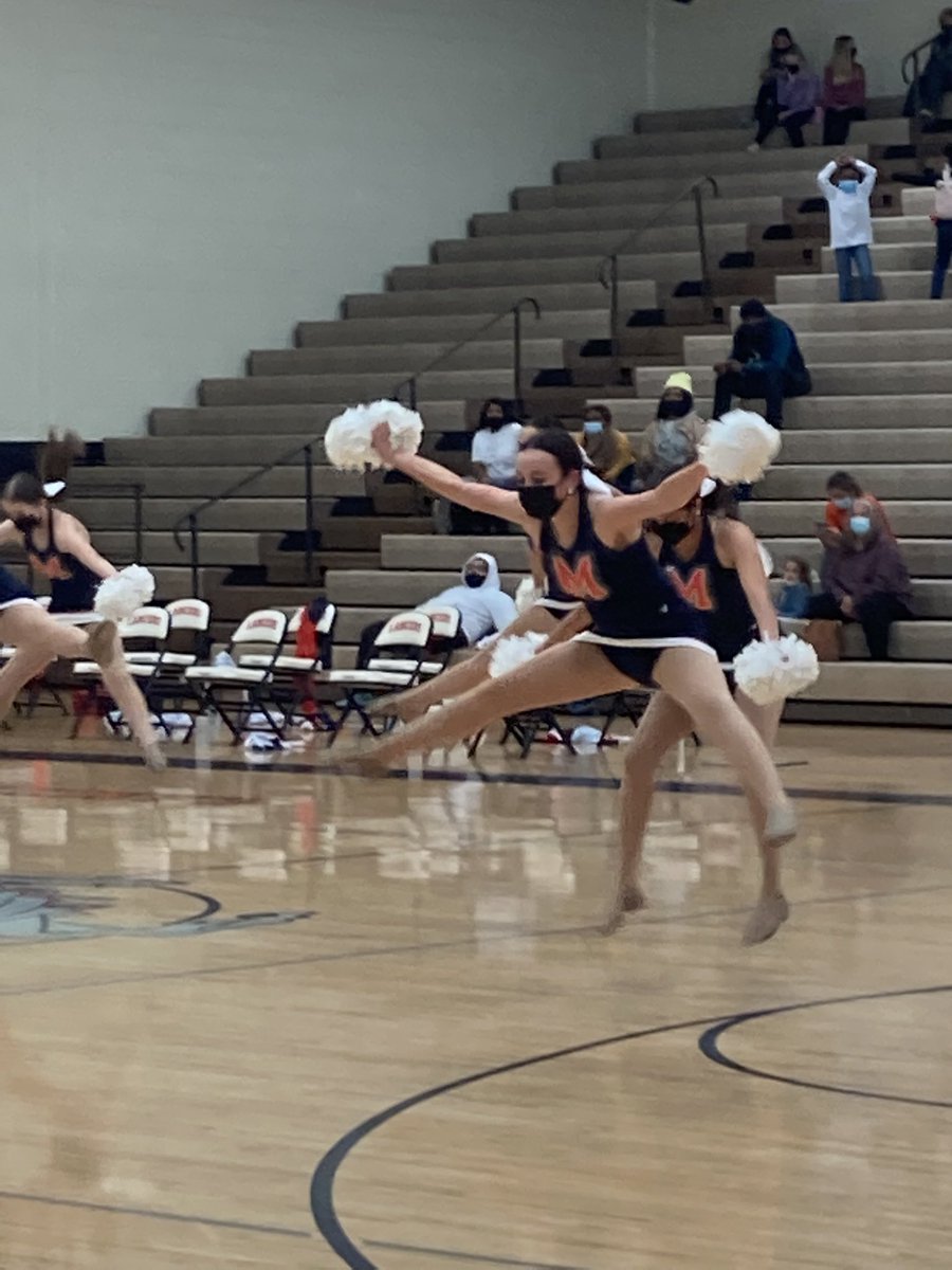 MHSLancers's tweet photo. Lancer Dancers entertainment for halftime!! Great job Girls!! https://t.co/N48McqR0rd