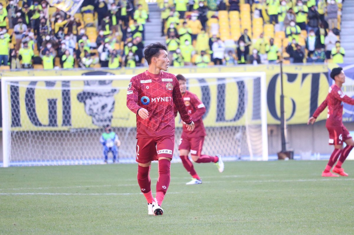 tori_yuu's tweet photo. 2021シーズンもサポートして下さったsvolme様。
ありがとうございました!
スパイク
品名: DELSALMA-4 LE
tops:JERSEY TRACK TOP
pants:JERSEY ANKLE PANTS
#svolme #neutralact #j2 #沖縄 #okinawa #fc琉球 https://t.co/YePFvysSG8