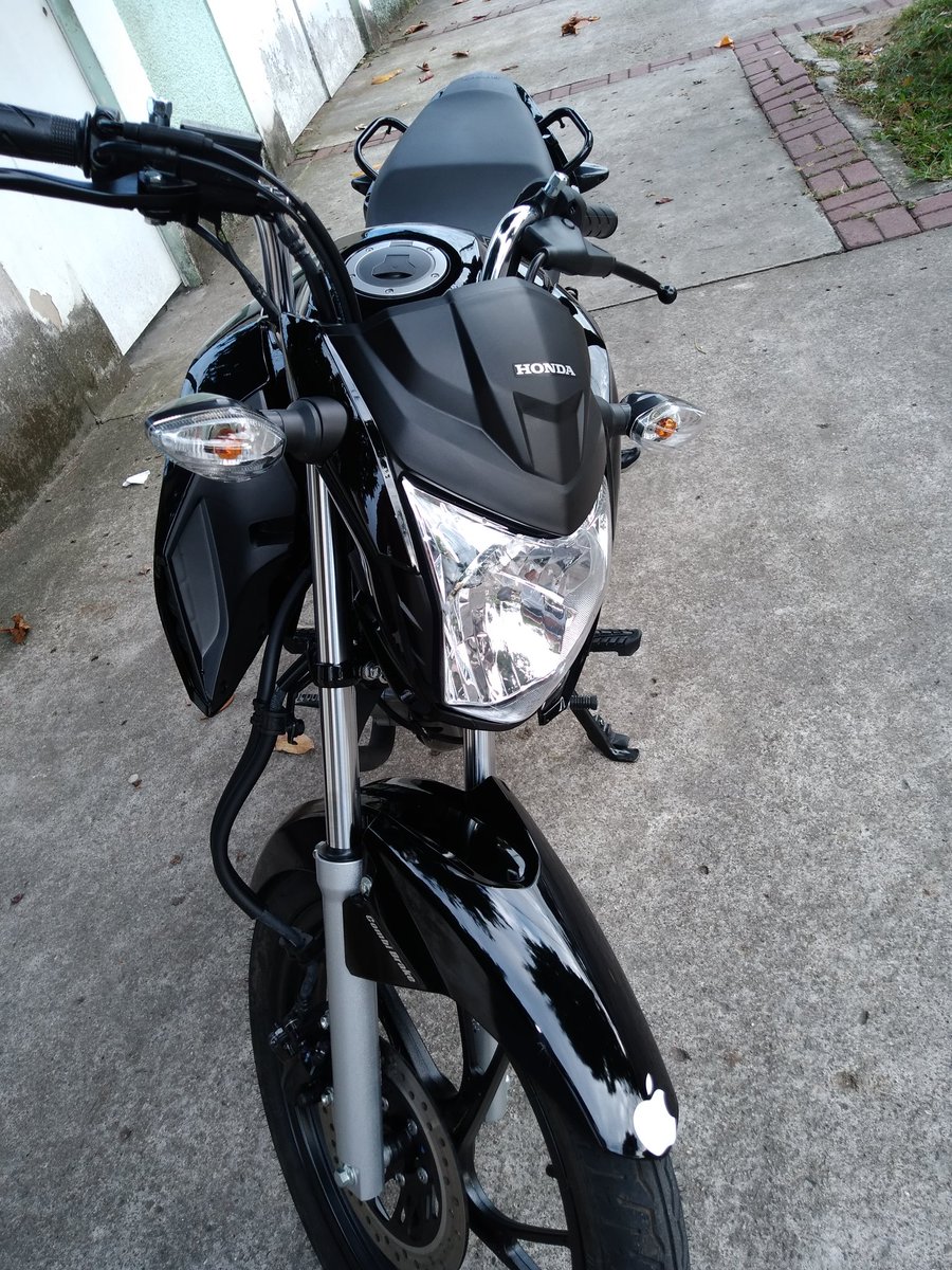 Jorginhovinte2's tweet photo. VISÃO TROPA.

MOTO ROUBADA NO 155 HOJE NO MEU PORTÃO EM IRAJÁ, QUEM TIVER INFORMAÇÕES OU VER EM ALGUMA FAVELA POR FAVOR ENTRE EM CONTATO.

TRABALHEI MUITO PRA CONQUISTAR. 😭

DA RT AI TROPA. ✅ https://t.co/ofz6l4Arqz