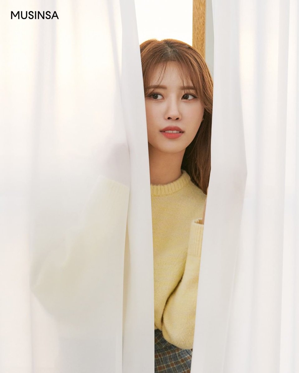 zzzlovelyz's tweet photo. 211211 wusinsa instagram 1-1

미주 화보 아니죠! 옥천 여신 미주의 인터뷰 현장 컷입니다🤭 

#러블리즈 #이미주 https://t.co/1UKyERmSwY
