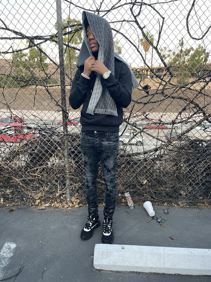 NardoWick's tweet image. She say “You ain’t shit” I said I know I might need laxative