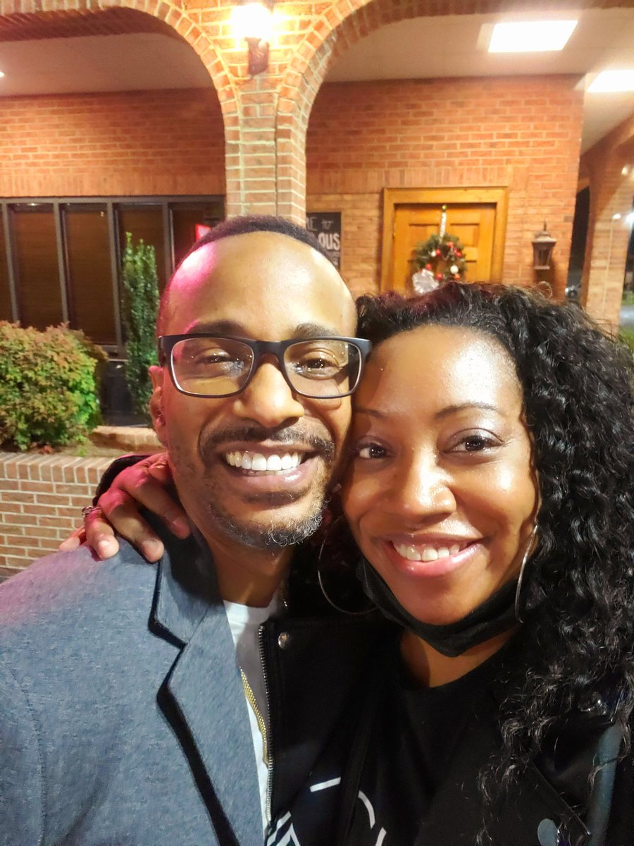 Mofochronicles's tweet photo. Flashback to last Friday with my friend @tevincampbelll 💕 https://t.co/DJGcp7FmcX