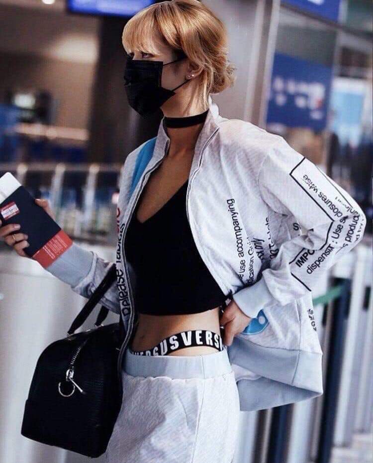 Vote cho em bé đi mn 
#MAMAVOTE #LISA