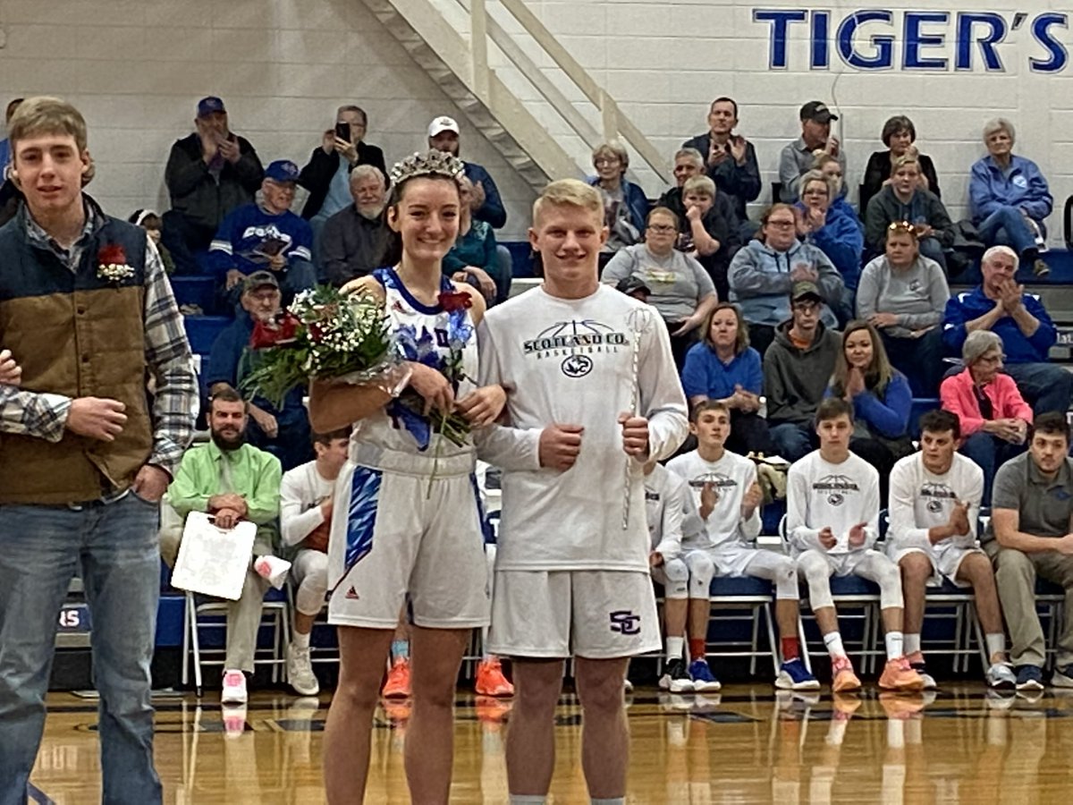scr1athletics's tweet photo. COURTWARMING 2021 

Congratulations to Courtwarming Queen, Emily Dial and Courtwamring King, Trayton Buckallew. https://t.co/whQsFgHuQC
