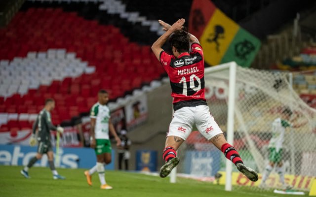 Realmente quando ele tá feio ESQUECE! 

Menino Michael brilhou demais no prêmio #brasileirao 

Melhor segundo atacante ✅
Craque da Galera ✅
Gol mais bonito ✅

Ele tá demais! Vamos Micha! 👏🏻

📸 @alexandrevidalfotografo