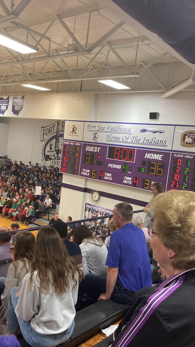 mlblover44's tweet photo. End of three qtrs  @FRLS_Indians  @midwestathletic https://t.co/2FNr8r3GKR