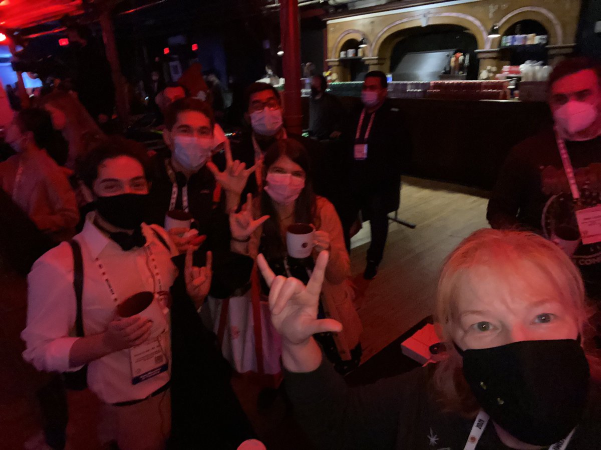 MedEdDocOnc's tweet photo. #ASHTrainees #ASH21 @ASH_hematology #ASH-a-palooza https://t.co/mZdSqdEXiM