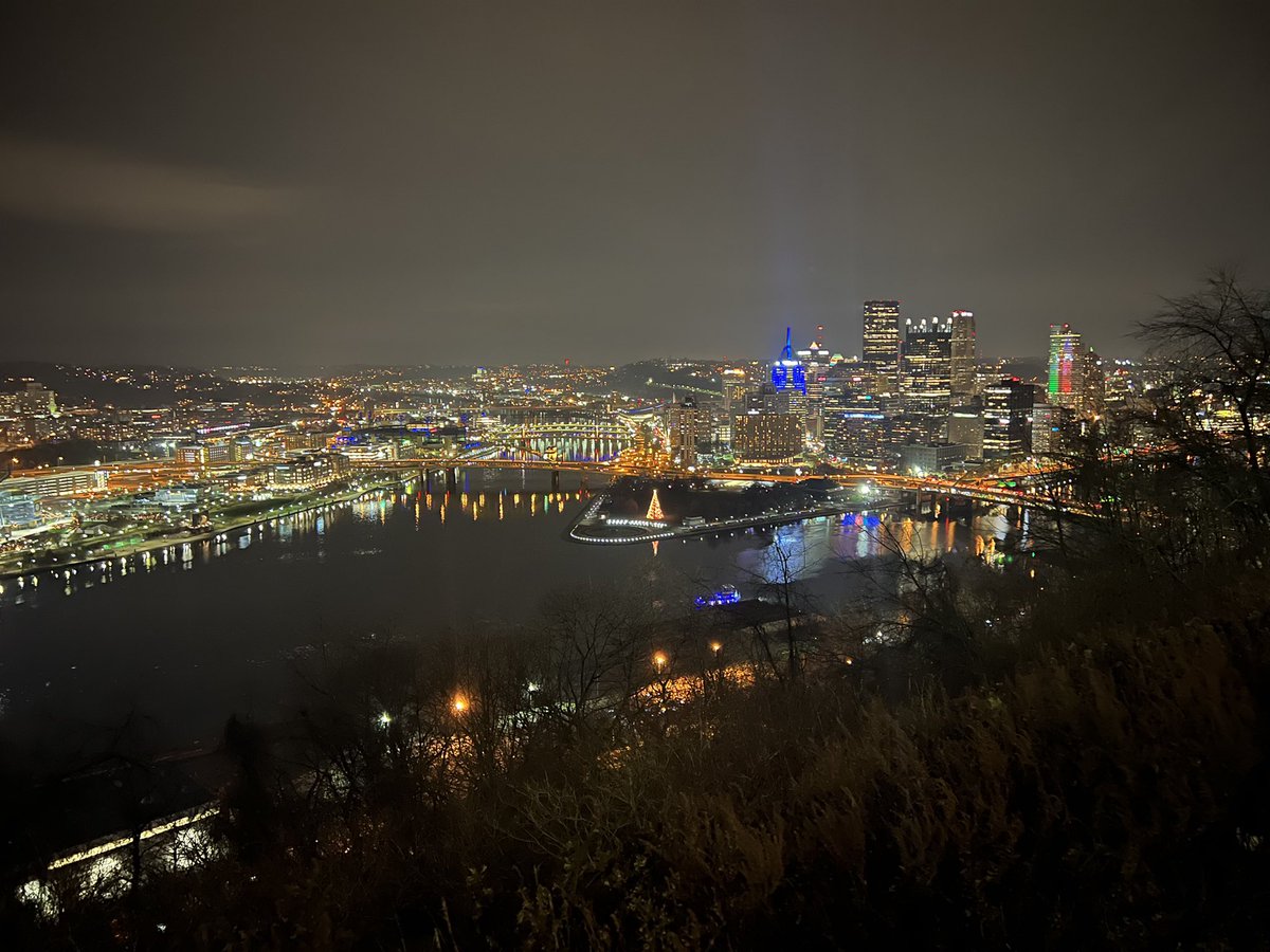 currydwayne01's tweet photo. Great view of city of Pittsburgh https://t.co/uDu1bkdom8