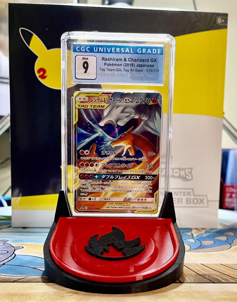 MagikarpProShop's tweet photo. 🚨FIRST GIVEAWAY ALERT 🚨 

Win a CGC 9 Tag Team All Stars Charizard/Resiram with matching stand AND 1 other stand of your choice from my Etsy shop! Drawing winner on Dec 17! 

Follow me 🐠
Like 👍🏼
Retweet ♻️
Tag 2 friends who loves Pokémon 🗣

Free shipping to 48 US! https://t.co/9tab4554ND