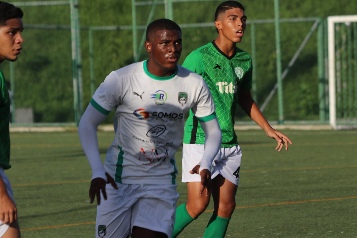 Academia_CDE's tweet photo. 📸📸📸📸💚
Postales de nuestro partido de esta tarde ante Alianza FC en otra jornada de la Liga Distritorial de Panamá U'16. 💚💚

¡Seguimos trabajando muchachos! 

#AcademiaCDE https://t.co/W8WSQi7jmk