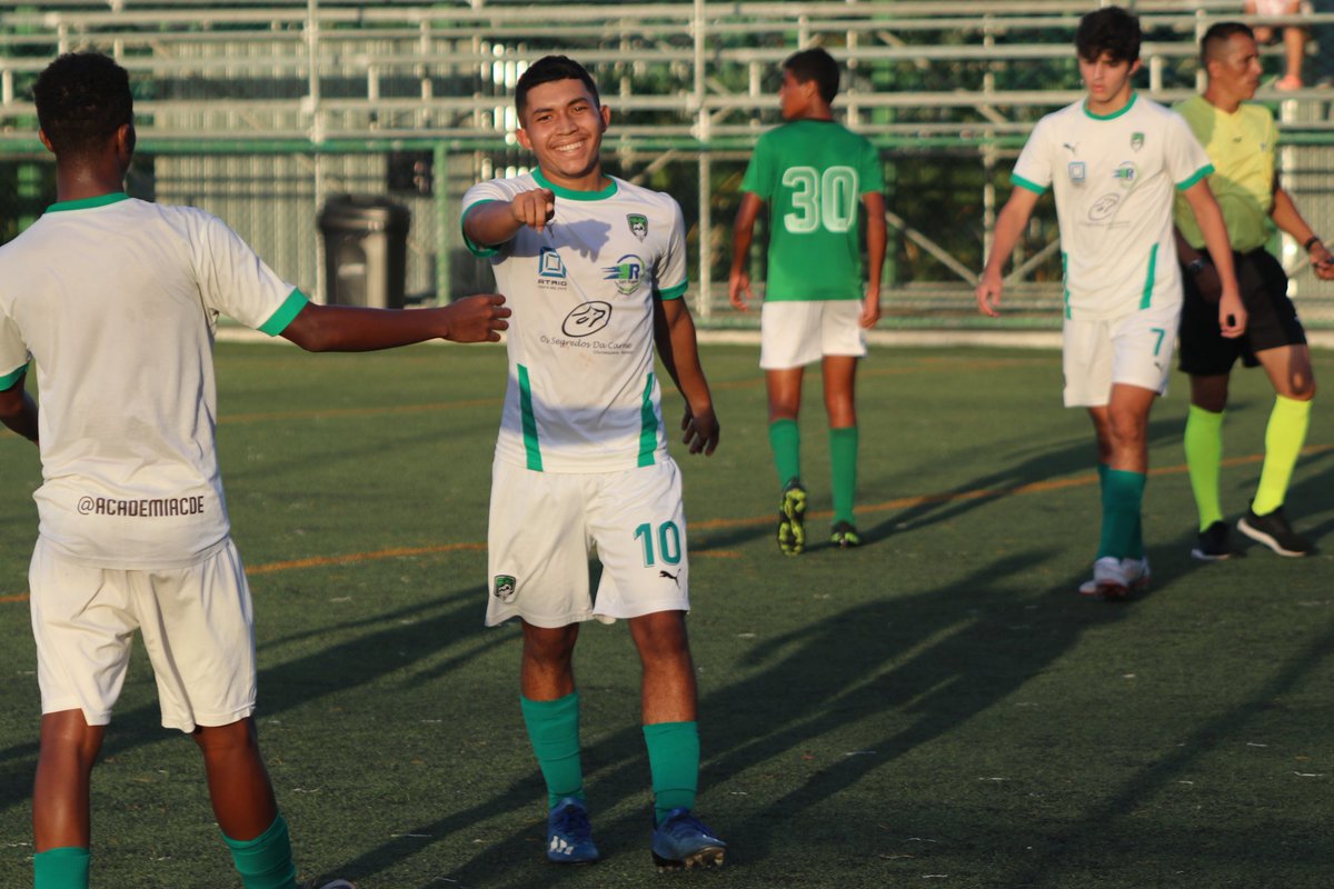 Academia_CDE's tweet photo. 📸📸📸📸💚
Postales de nuestro partido de esta tarde ante Alianza FC en otra jornada de la Liga Distritorial de Panamá U'16. 💚💚

¡Seguimos trabajando muchachos! 

#AcademiaCDE https://t.co/W8WSQi7jmk