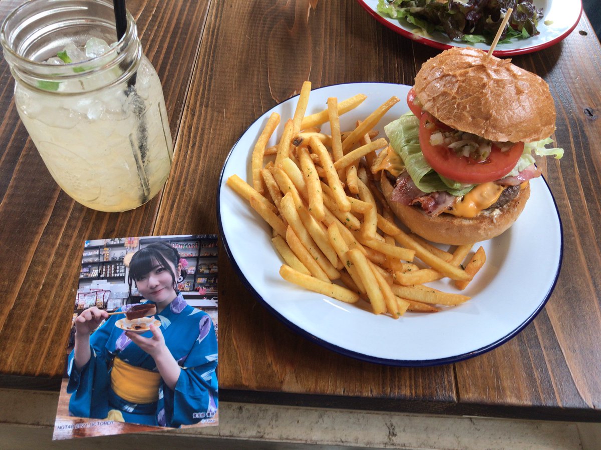 pyonkichi_yuki's tweet photo. やっと行けた🥲🤍(生写真とのミスマッチ←)

フライドポテト、サクサクで美味しかったです🤤
#曽我部優芽
#LEATHERTRAMPKITCHEN
#レザートランプキッチン https://t.co/1jBh54djsr