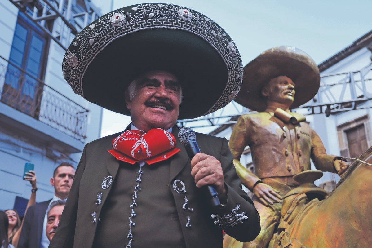 El_Universal_Mx's tweet photo. Vicente Fernández, se encuentra en un estado grave de salud, sus familiares lo visitan en el hospital. 🏥
https://t.co/RBouBNawKJ https://t.co/O4tbDpqU1t