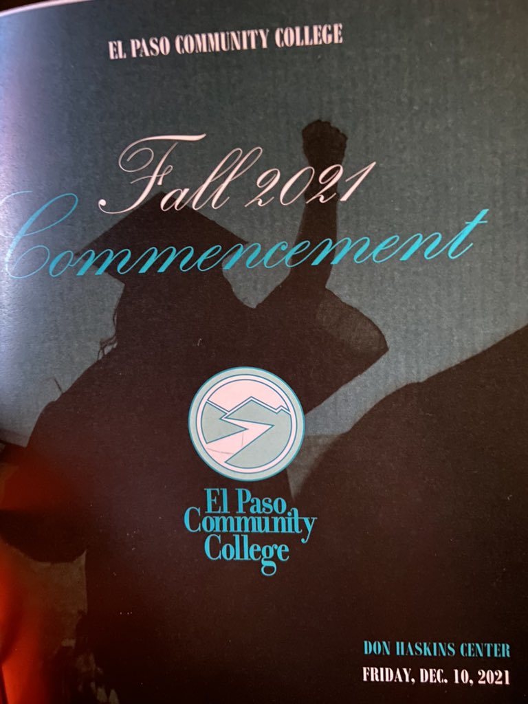 CounselorMECHS's tweet photo. Congratulations to our EPCC Graduates 🎓👏🏼👏🏼👏🏼 @missionechs #TeamSISS #PhoenixFamily https://t.co/bPwrvGOyxU